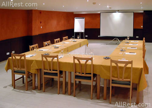 Tryp Bosque 10